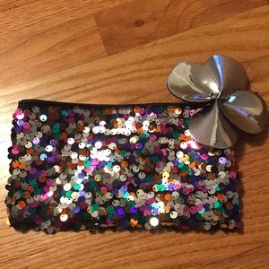 MAC makeup pouch -sequin